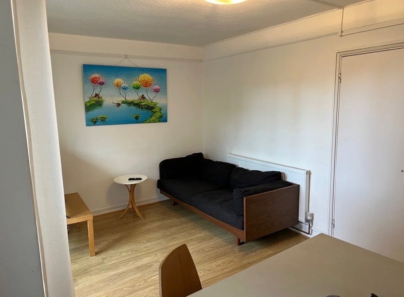 Room Southwark Park Road in Greater London