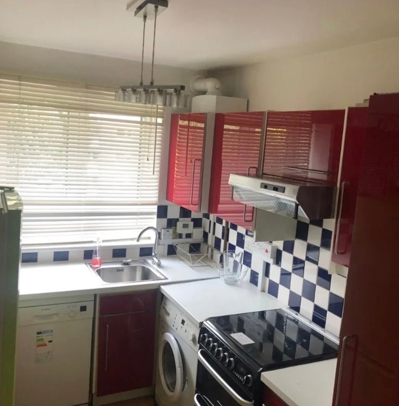 Room Southwark Park Road in Greater London