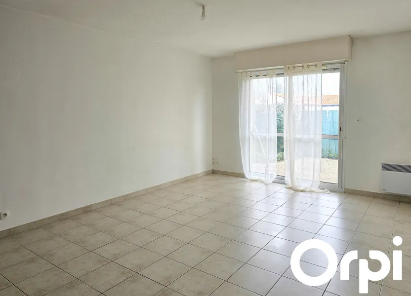 Flat Rue du Jet d'Eau in Tonnay-Charente