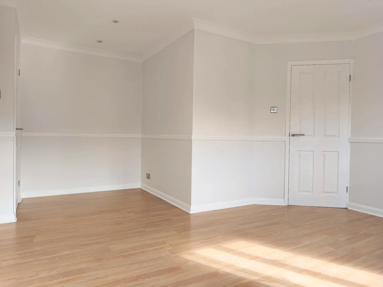 Flat Martlesham Walk in Greater London
