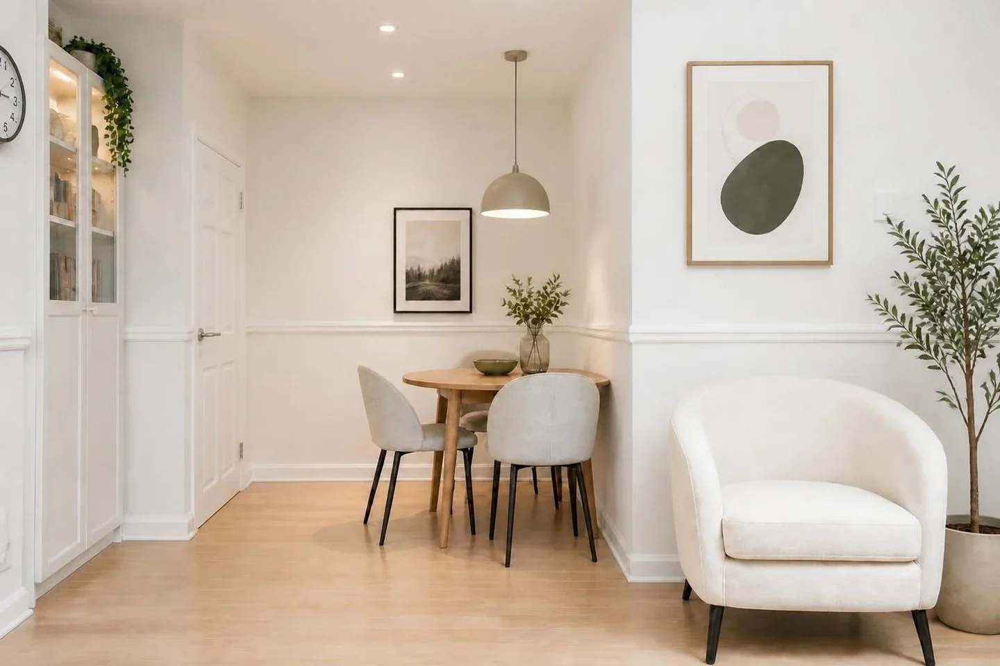 Flat Martlesham Walk in Greater London