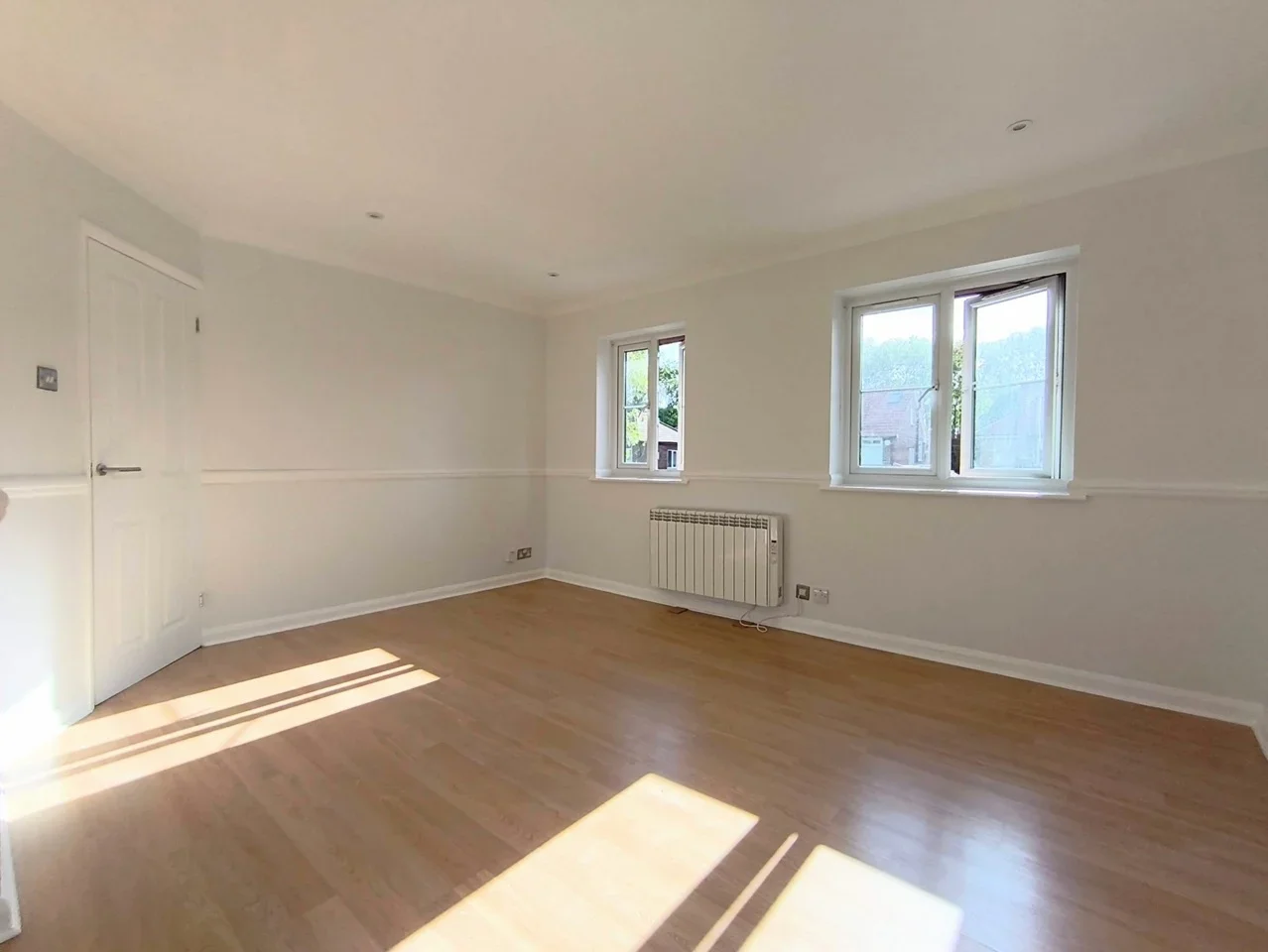Flat Martlesham Walk in Greater London