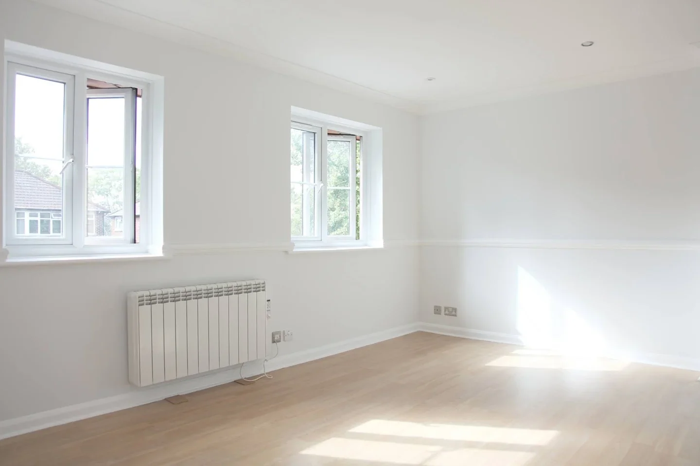 Flat Martlesham Walk in Greater London