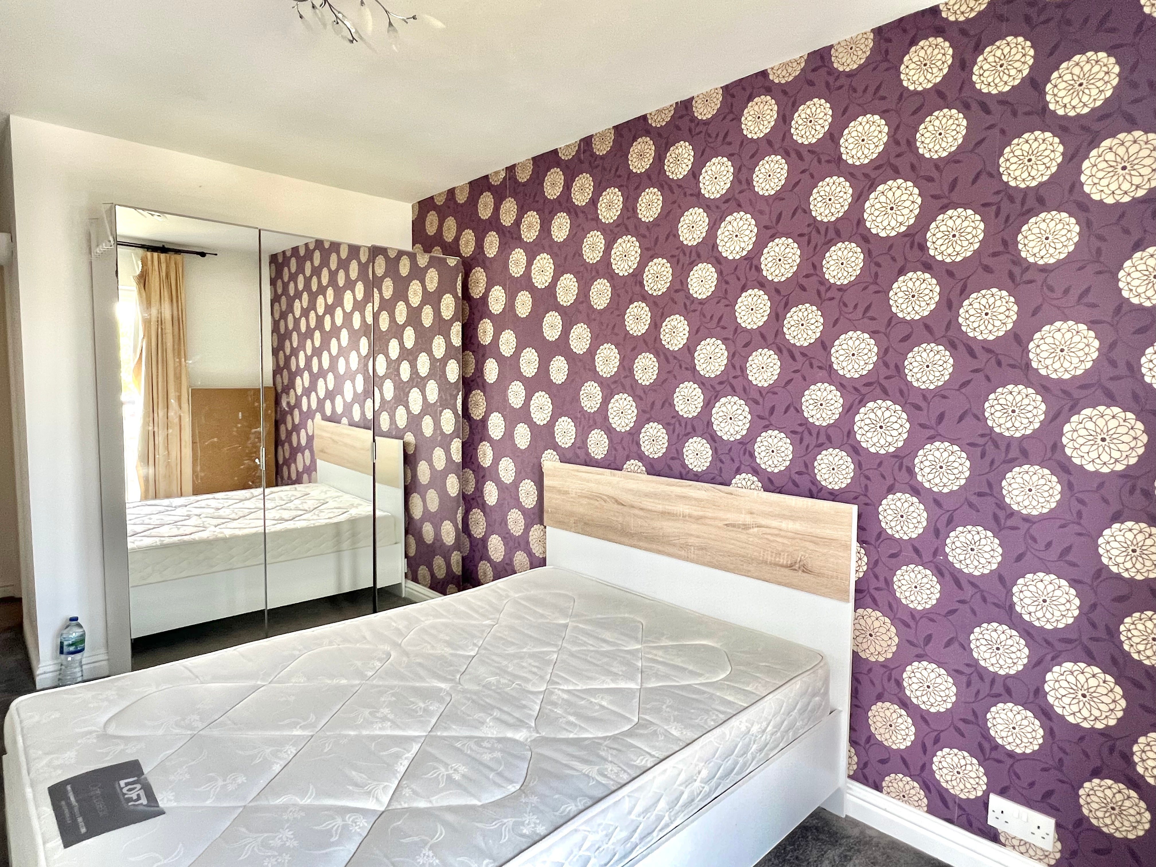 Flat Observatory Mews in London