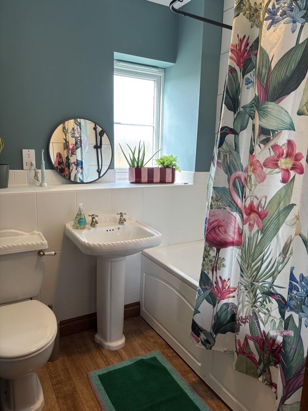 Room Walford Avenue in West Wick