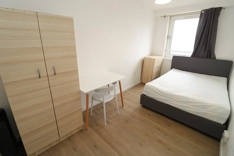 Room Mace Street in Greater London