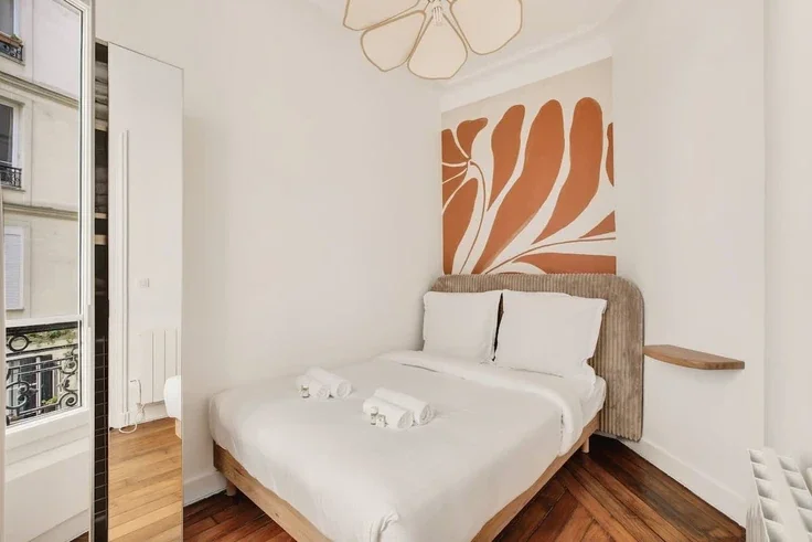 Flat Boulevard Voltaire in Paris