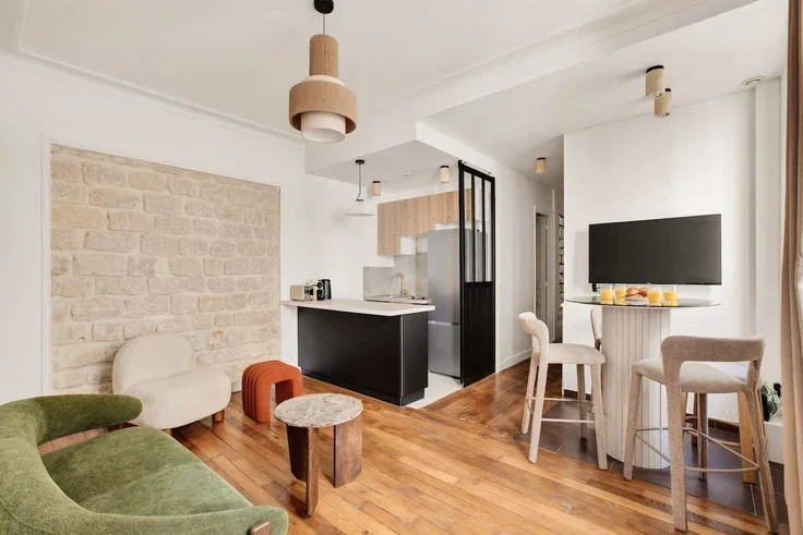 Flat Boulevard Voltaire in Paris