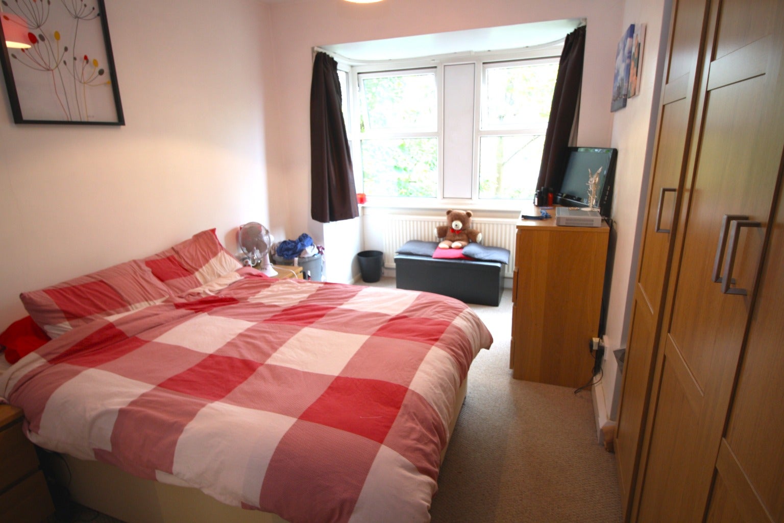 Flat Warners End Road in Dacorum