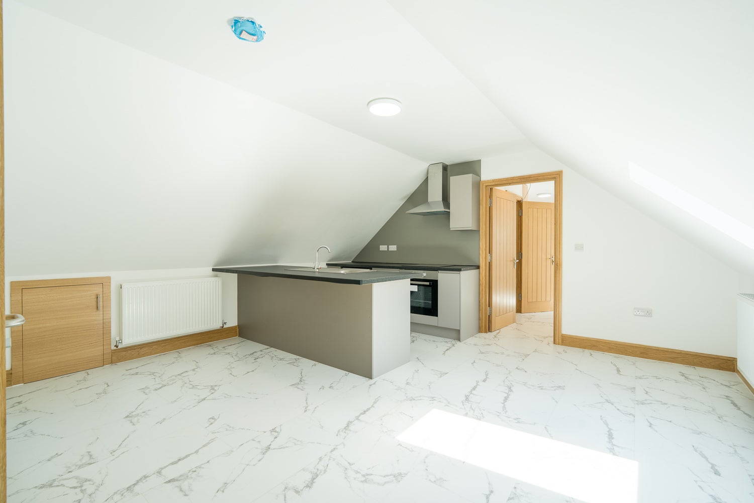 Flat Sandy Lane in Warwick