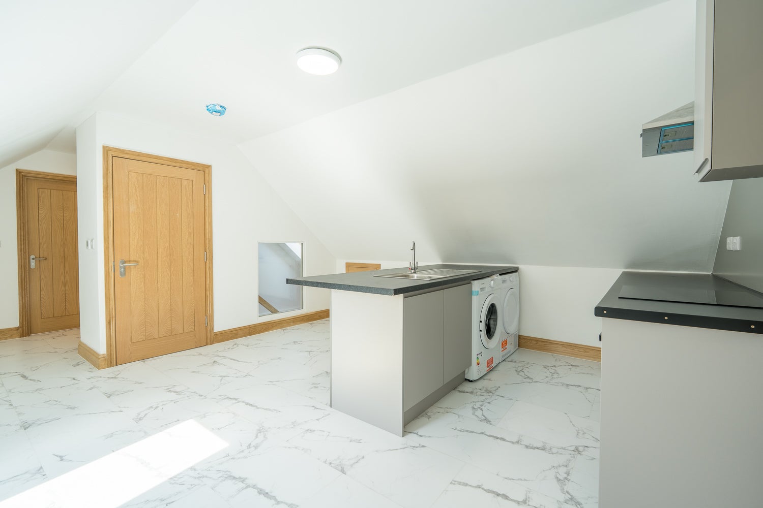 Flat Sandy Lane in Warwick