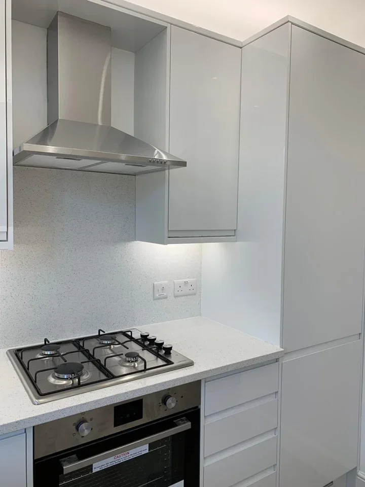 Flat Coldharbour Lane in Greater London