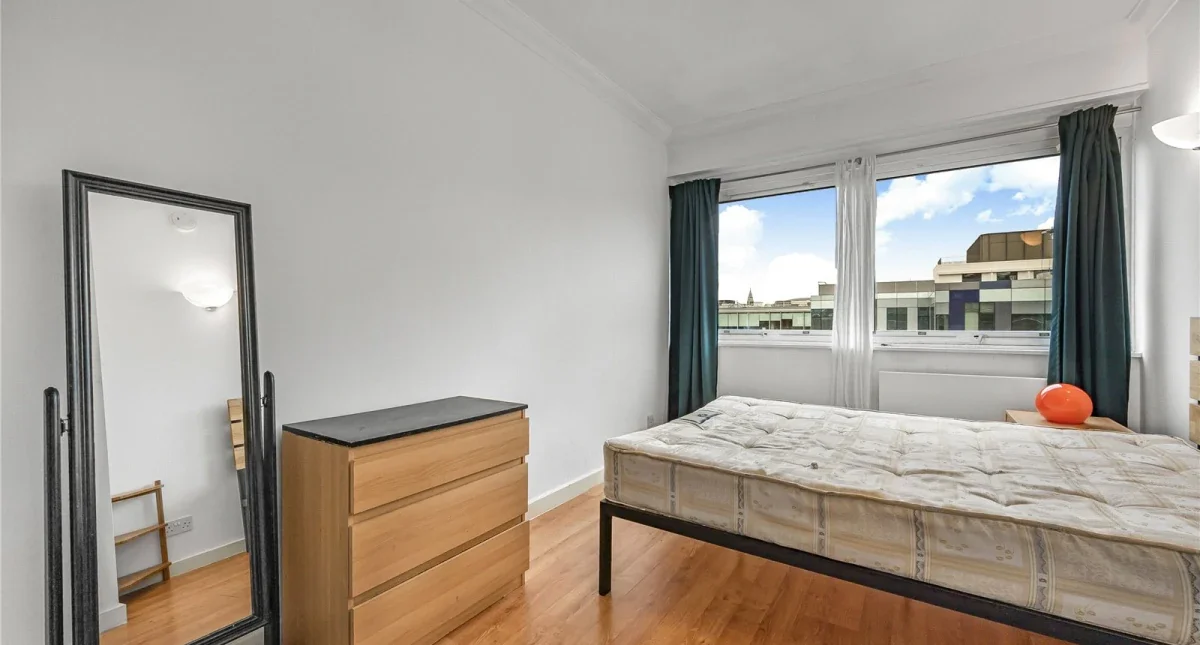 Flat Fitzroy Street in Greater London