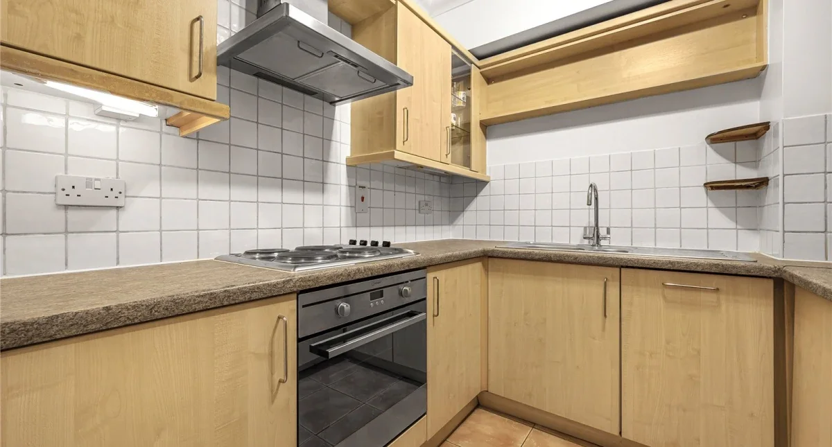 Flat Fitzroy Street in Greater London