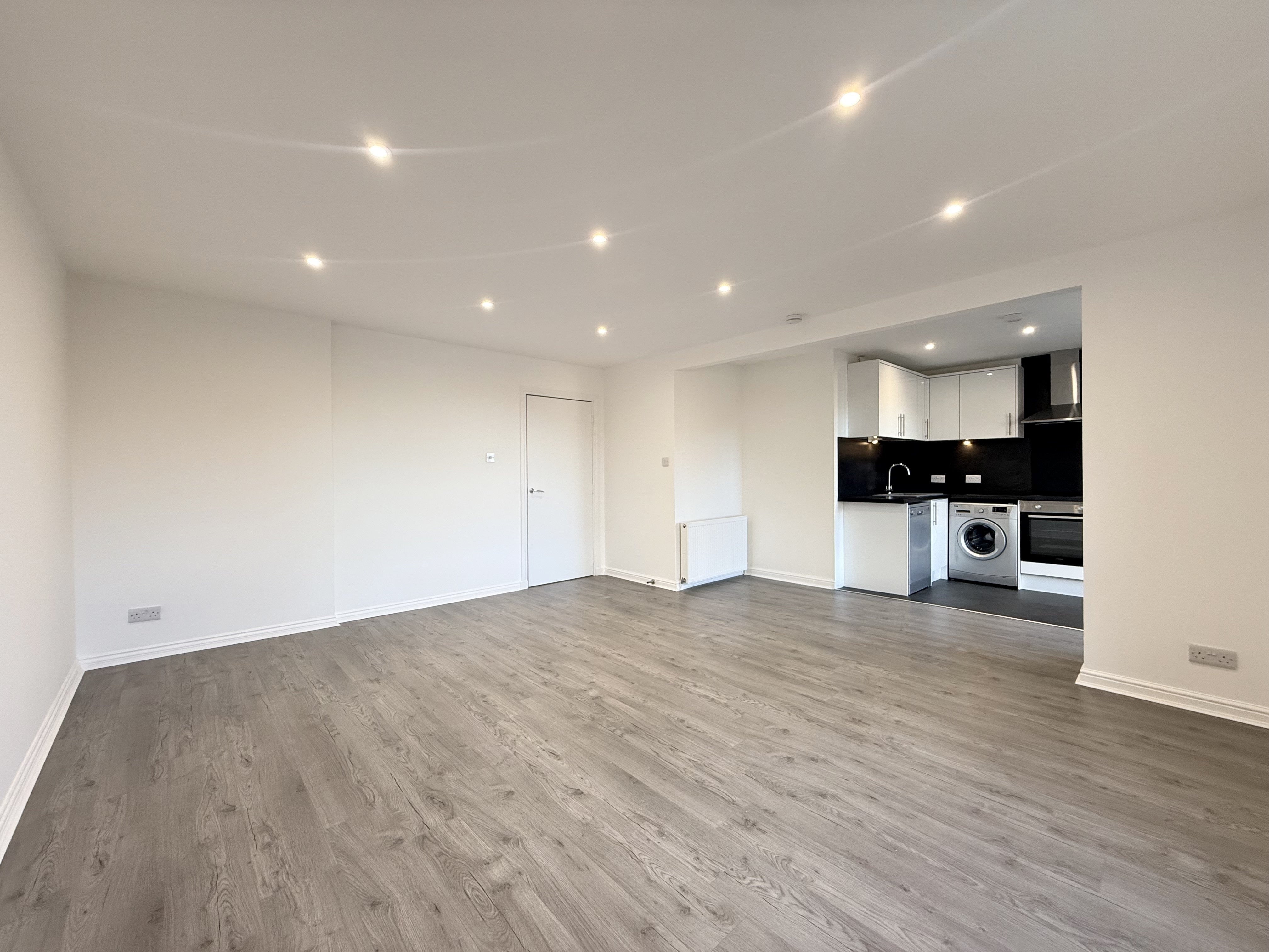 Flat Maukinfauld Road in Glasgow