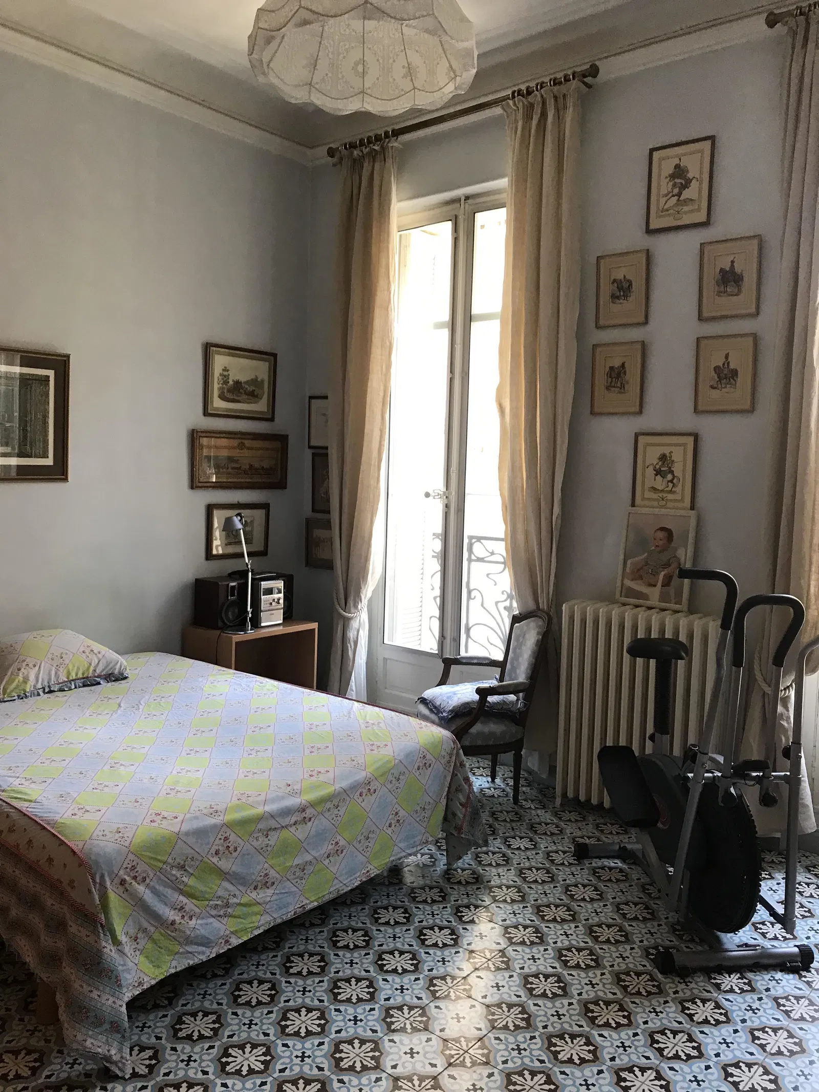 Chambre Rue Paradis à Marseille