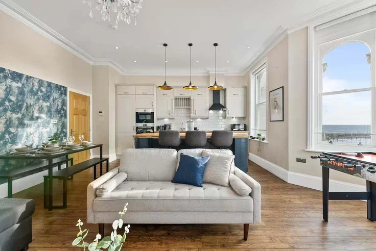 Flat Marine Parade in Worthing