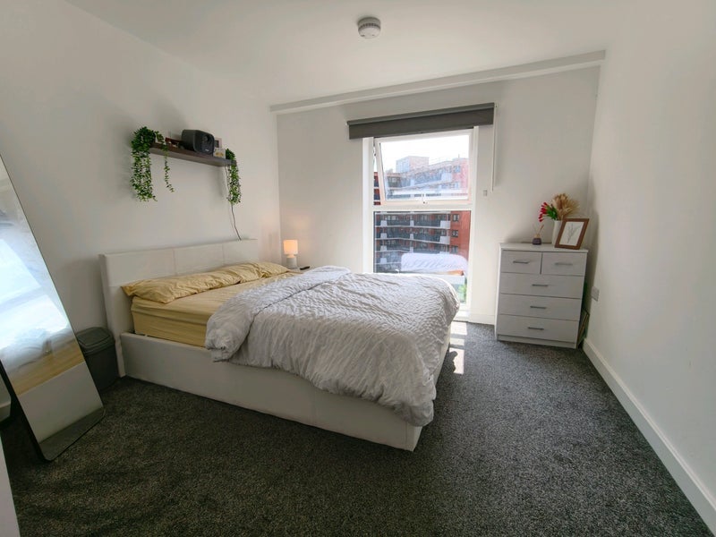 Room Blackfriars Road in Salford