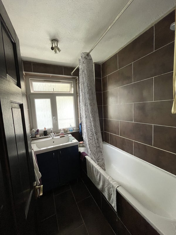 Room Brixton Hill in Greater London