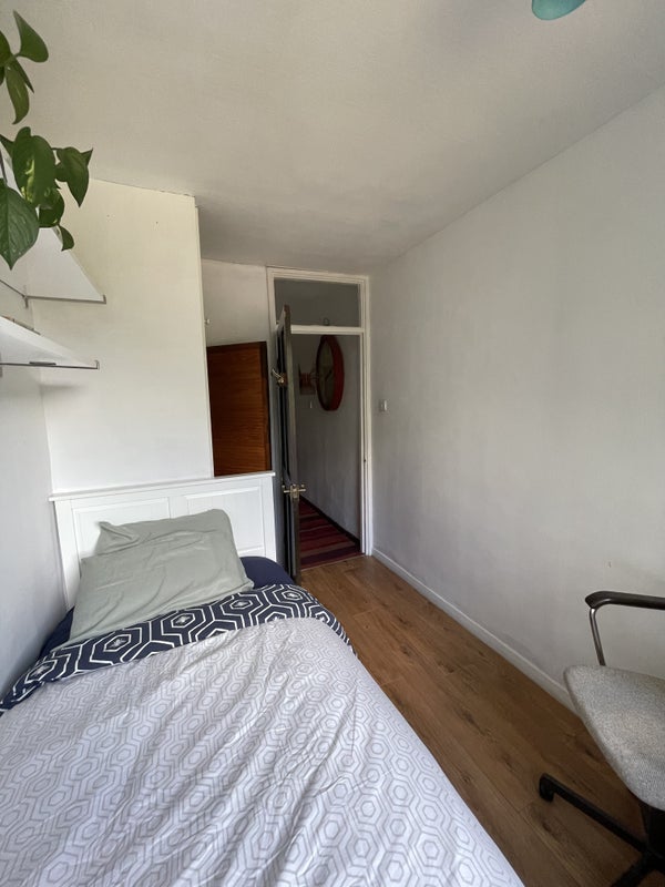 Room Brixton Hill in Greater London