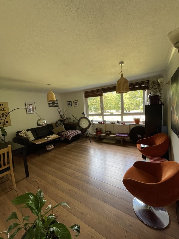 Room Brixton Hill in Greater London