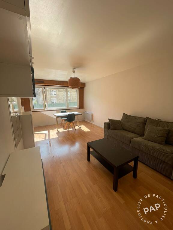 Flat Rue Antoinette Fouque in Paris