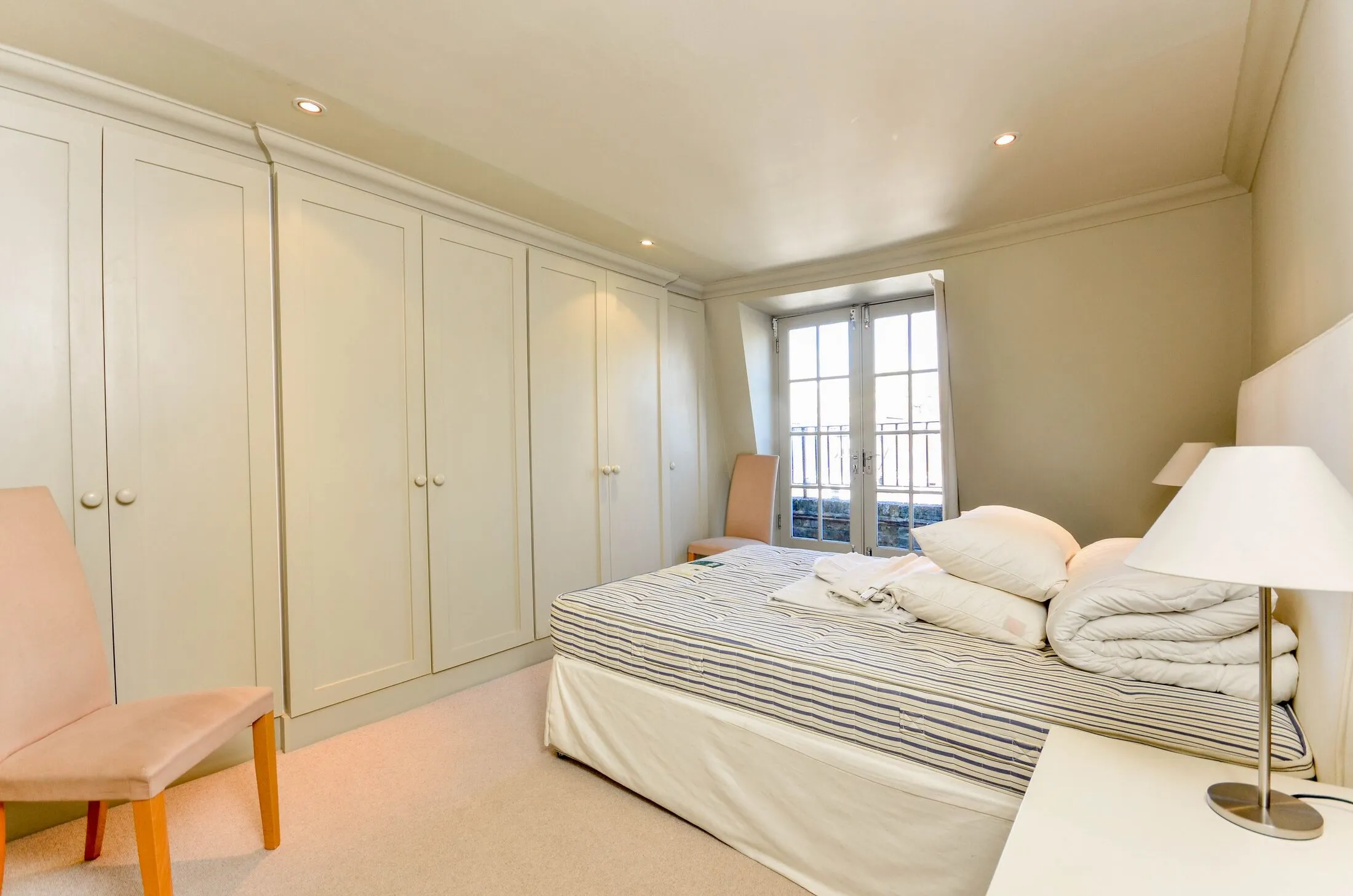 Flat Coleherne Road in Greater London