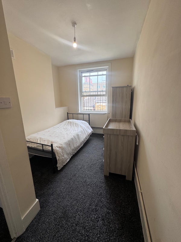 Room Northdown Street in Greater London