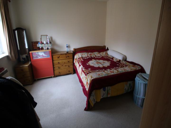 Flat Westferry Road in Greater London
