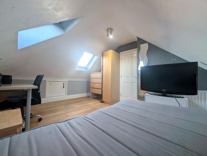 Room Winston Road in Bournemouth