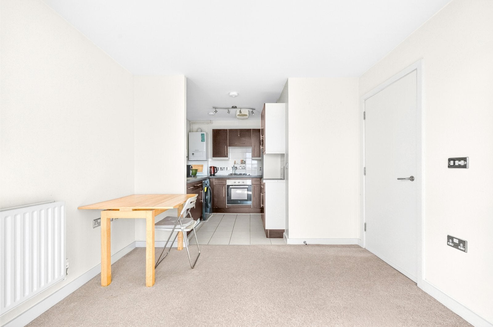 Flat Wenlock Street in Greater London