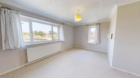 Flat Syresham Gardens in Mid Sussex