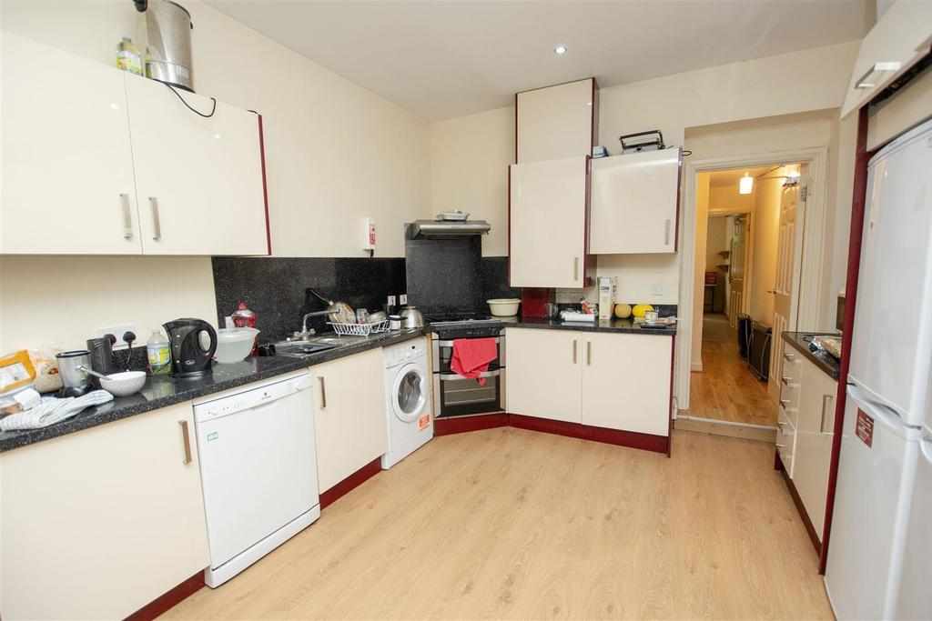Flat Tiverton Road in Birmingham