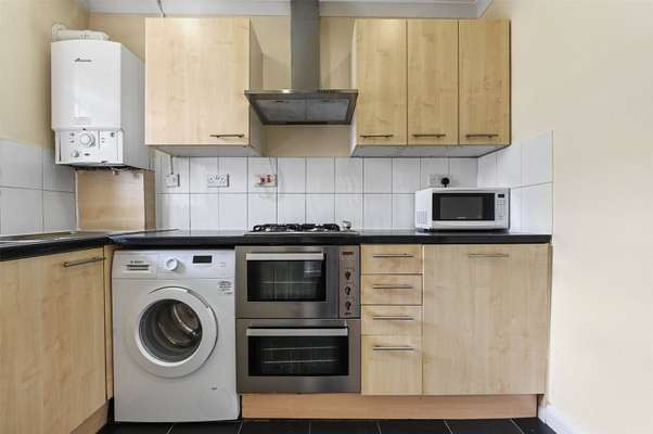 Flat Baylis Road in Greater London