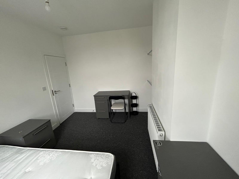 Room Cottrell Avenue in Bristol