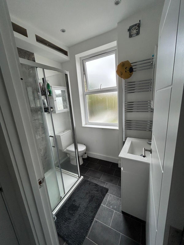 Room Cottrell Avenue in Bristol