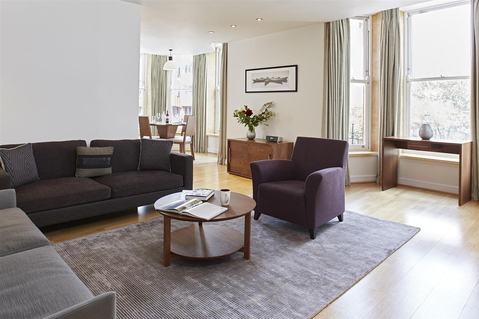 Flat Harrington Road in Greater London