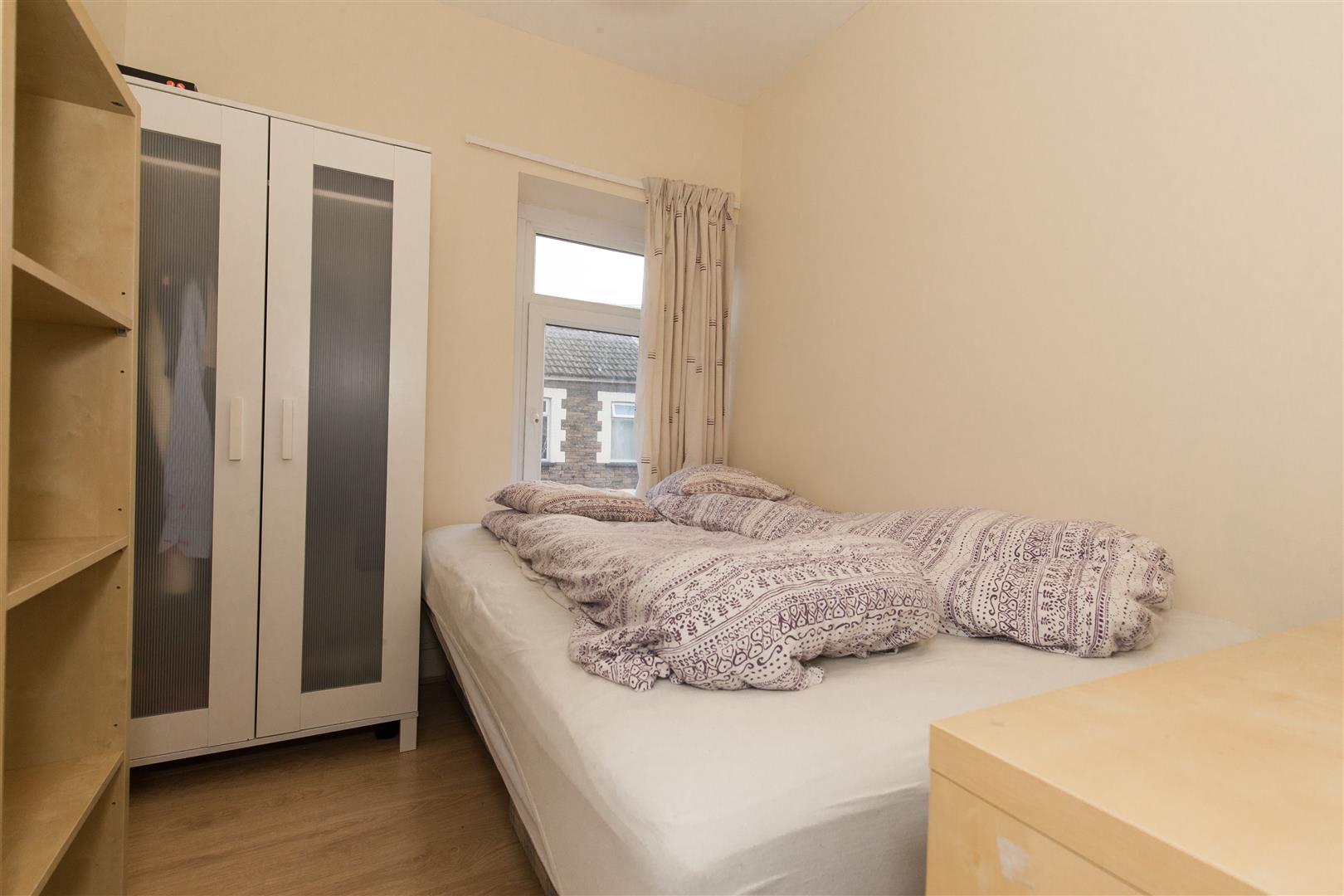 Flat Queen Street in Pontypridd