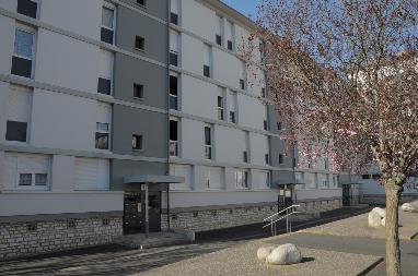 Flat Place de Bretagne in Châteauroux