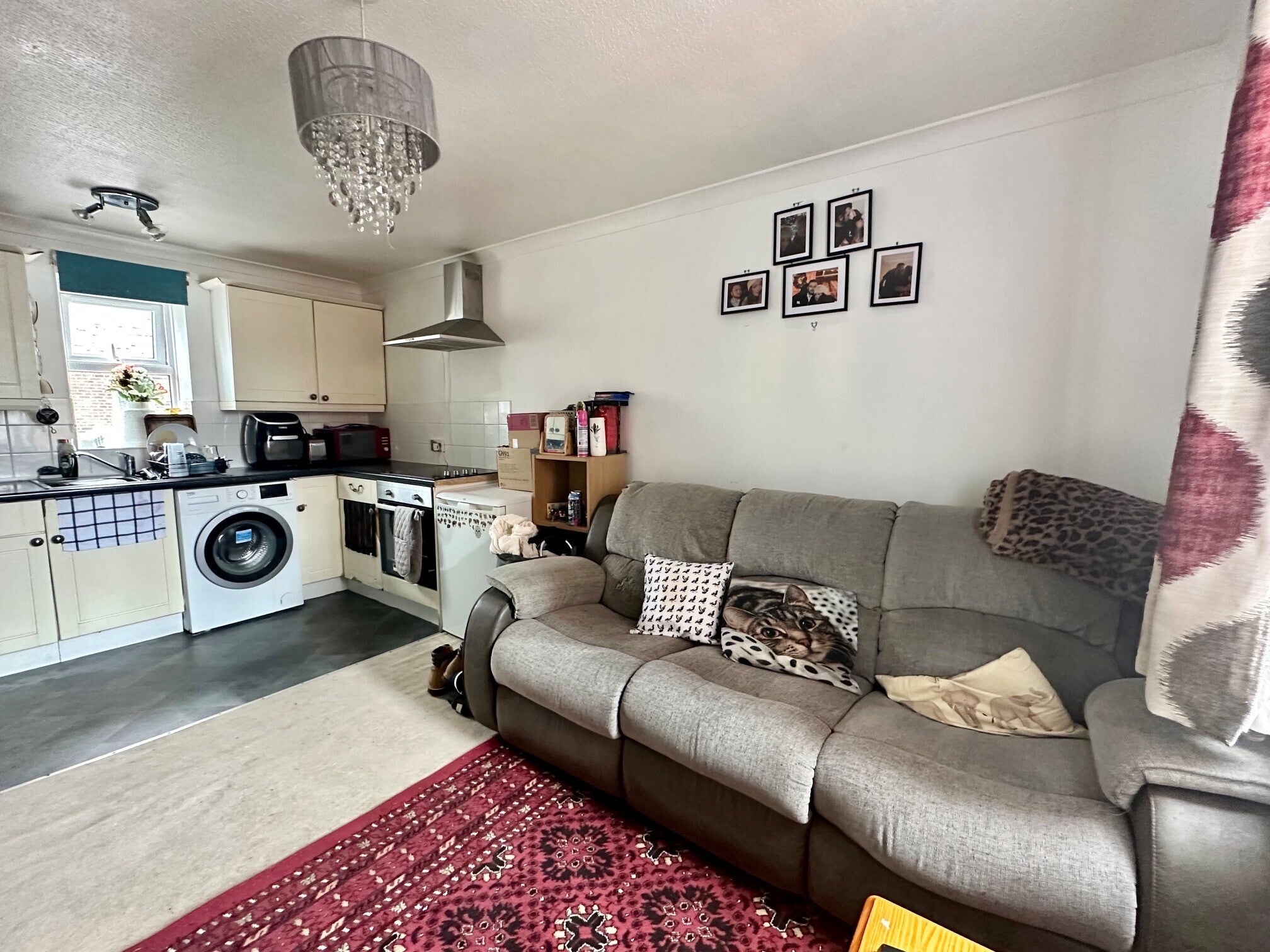 Flat Inverness Road in Gosport