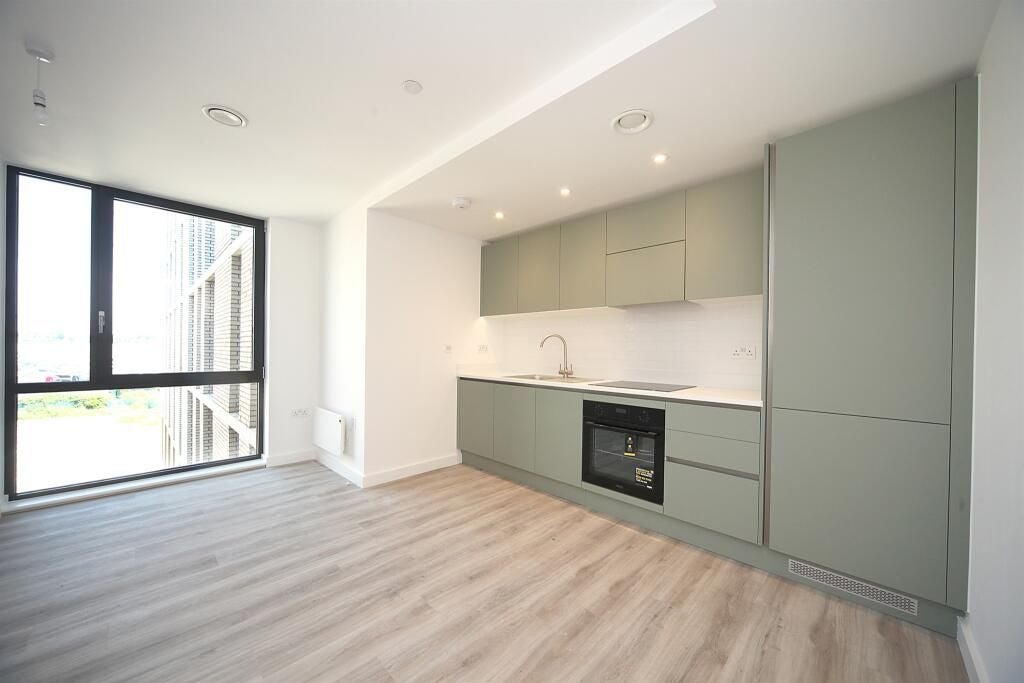 Flat Kimpton Road in Luton