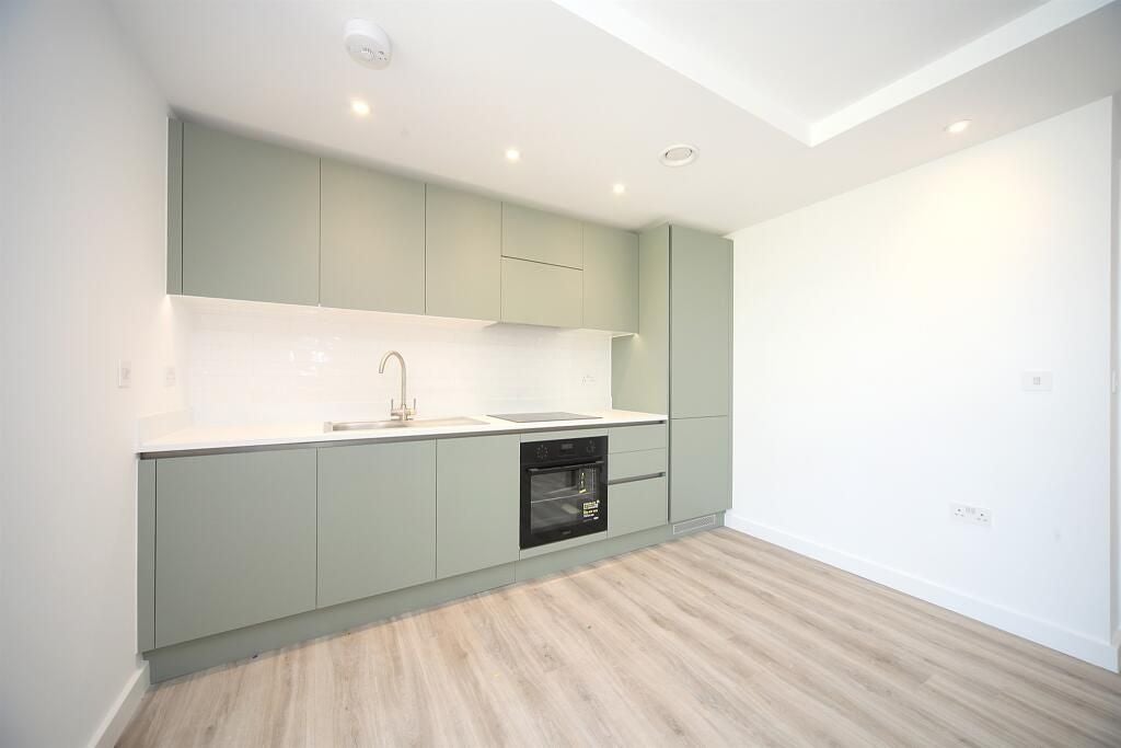 Flat Kimpton Road in Luton
