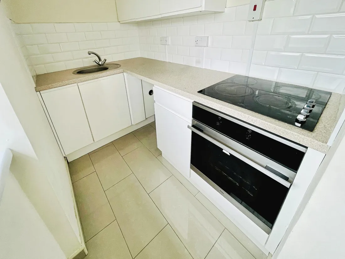 Flat Heol Isaf in Brynmawr