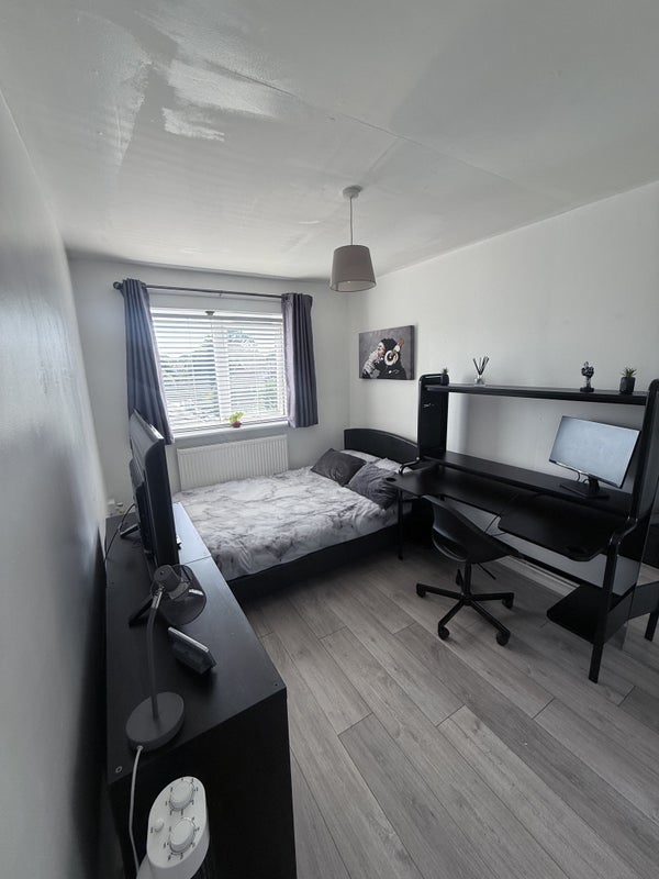 Room Atwater Close in Greater London