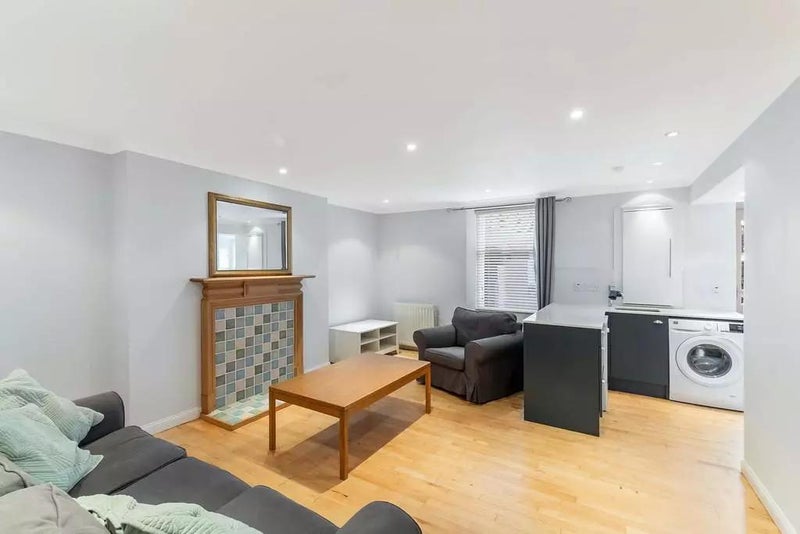 Room Cleveden Crescent Lane in Glasgow