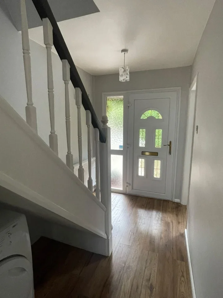 House Hinton Close in High Wycombe