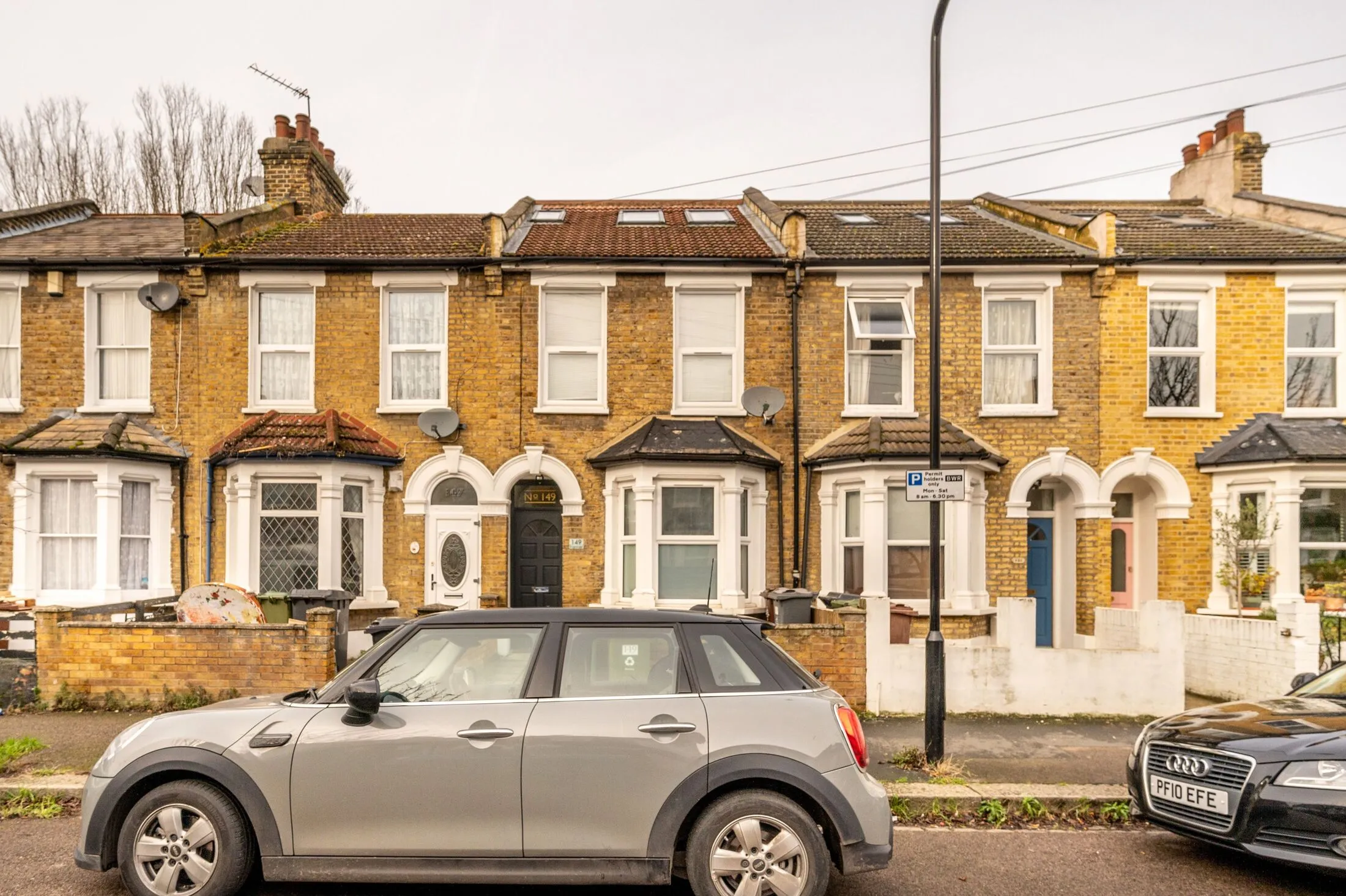 House Farmer Road in Greater London
