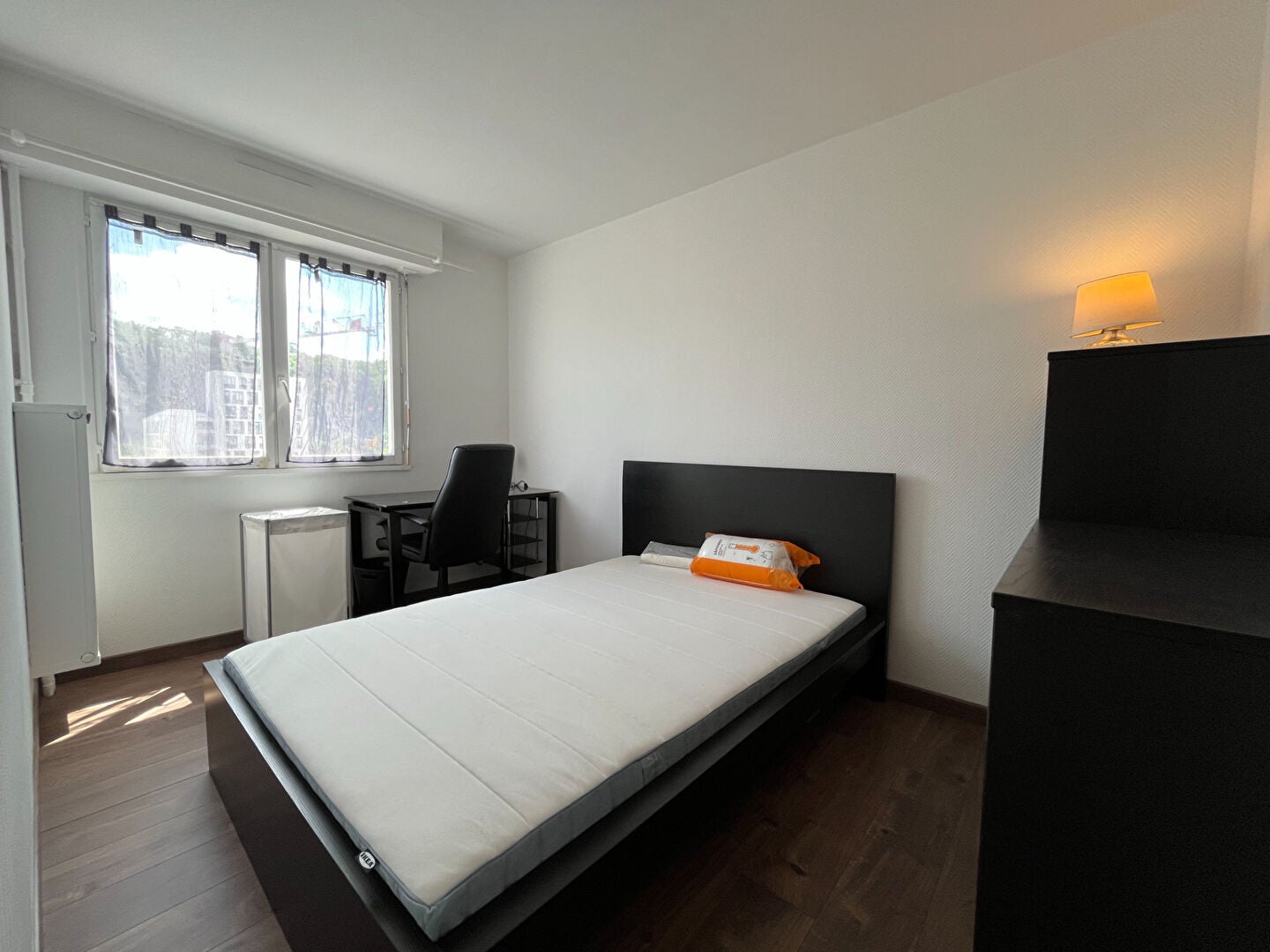 Chambre Rue Laponneraye à Tours