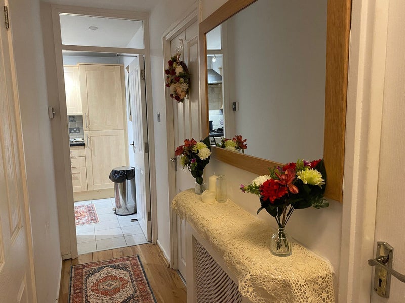 Room Compton Close in Greater London