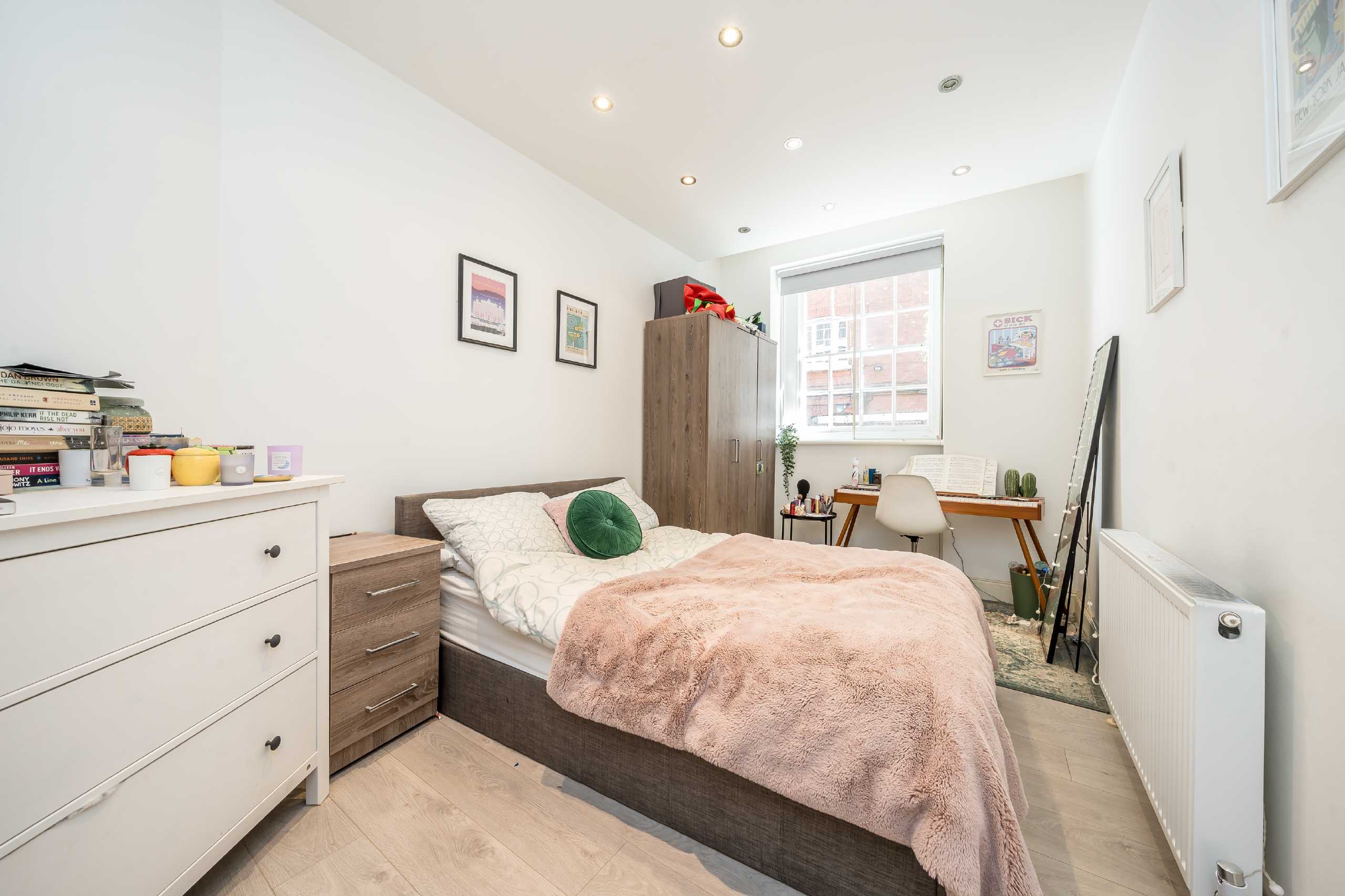 Flat Hastings Street in Greater London